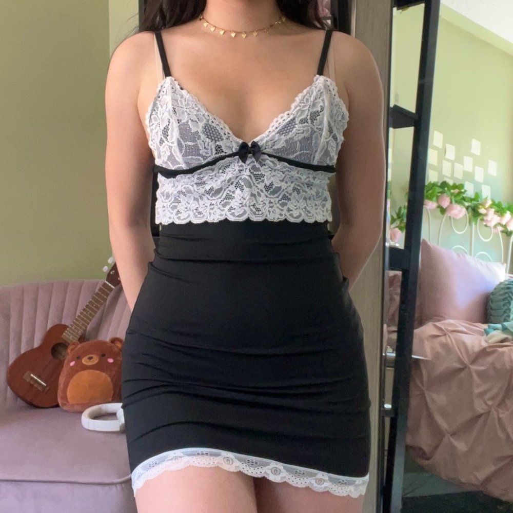 Lace Bodycon Mini Dress